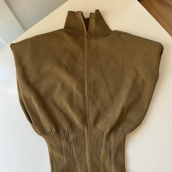 Zara green top size small - Picture 4 of 4